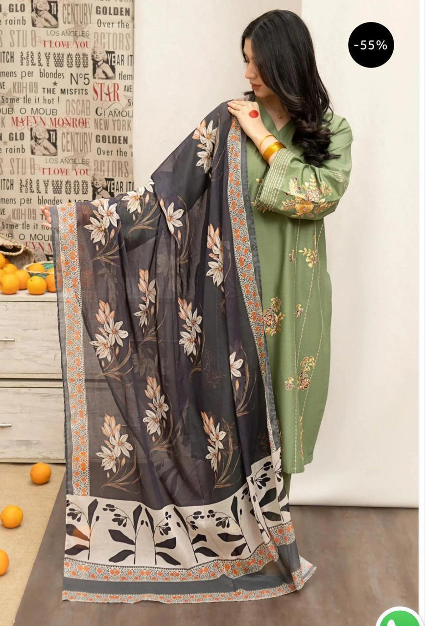 3 Pcs Women's Unstitched Embroidered Suit