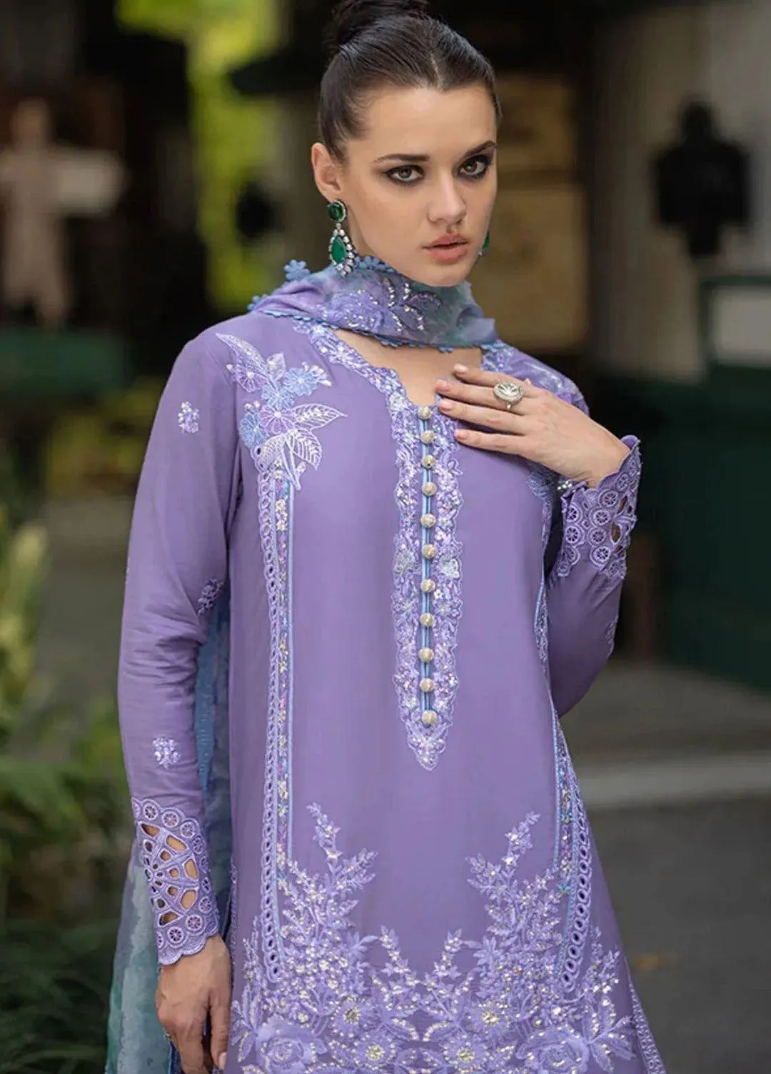 3 Pcs Women's Unstitched Embroidered Suit