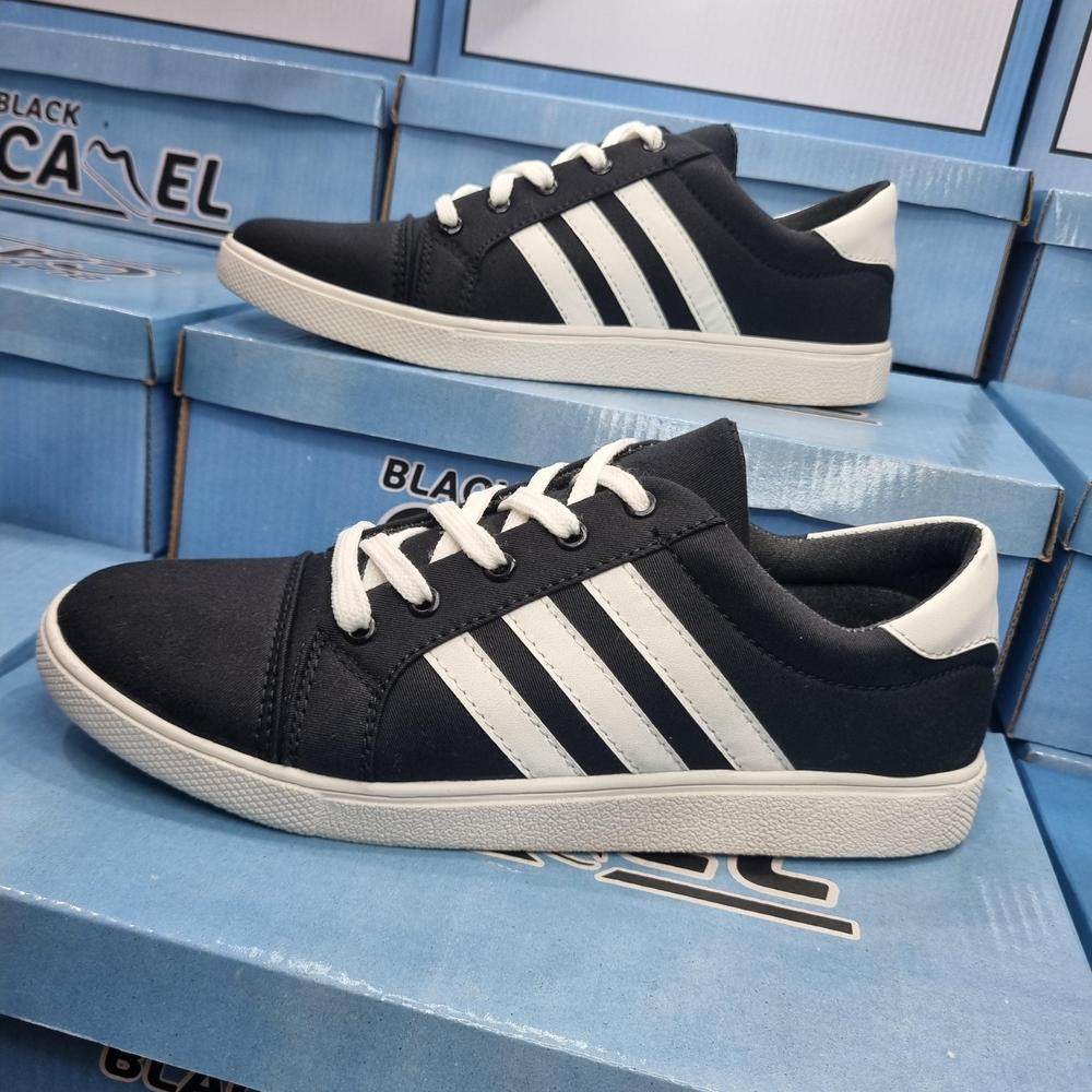 Black Camel Asiwen Sneakers, Black