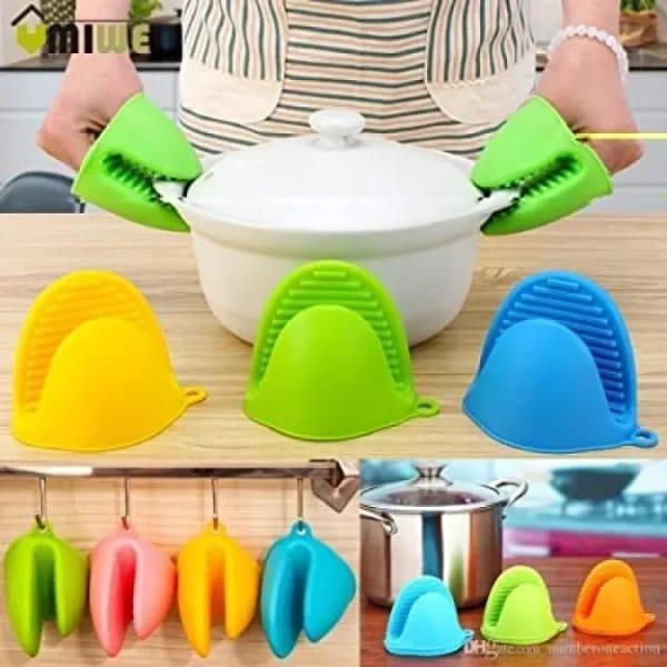 Multicolor Silicone Pot Holders - Set of 4 Pcs - Stylish and Functional Kitchen Accessory