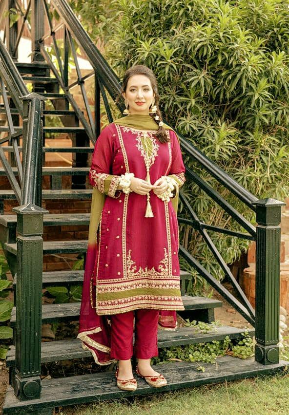 3 Pcs Women's Unstitched Embroidered Suit