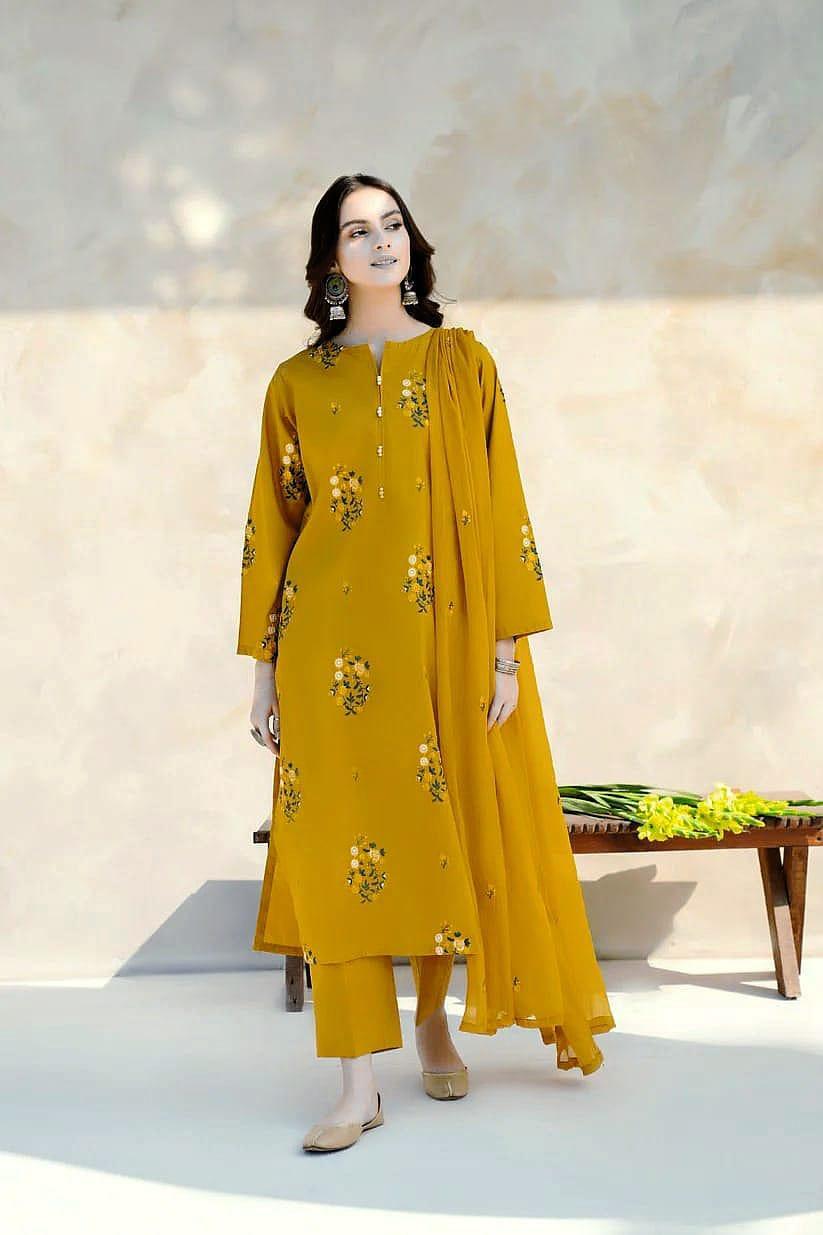 3 Pcs Women's Unstitched Embroidered Suit