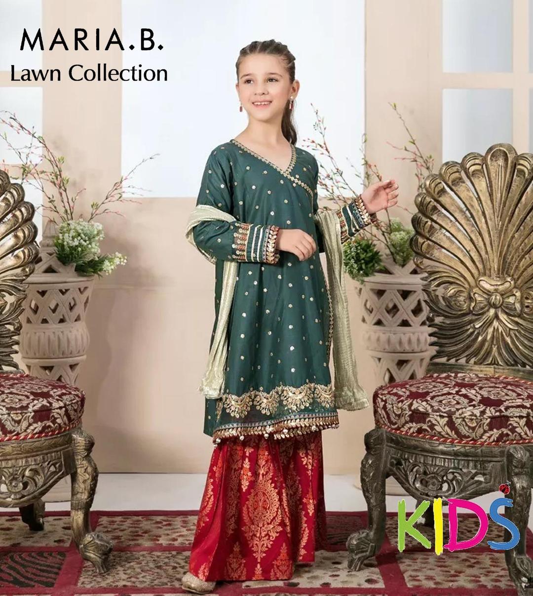 3 Pcs Girl's Lawn Embroidered Unstitched Suit