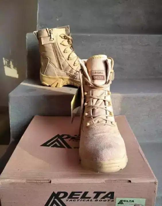 Men's Comfortable Boots, Beige Delta