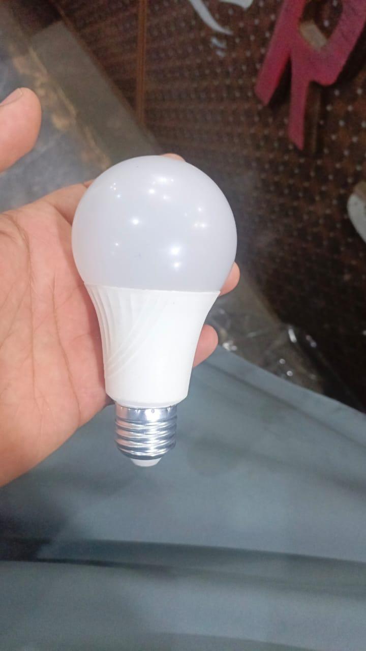 Energy Saving LED Bulb Light - 5 Pcs Low Noise Silver Lighting Solution