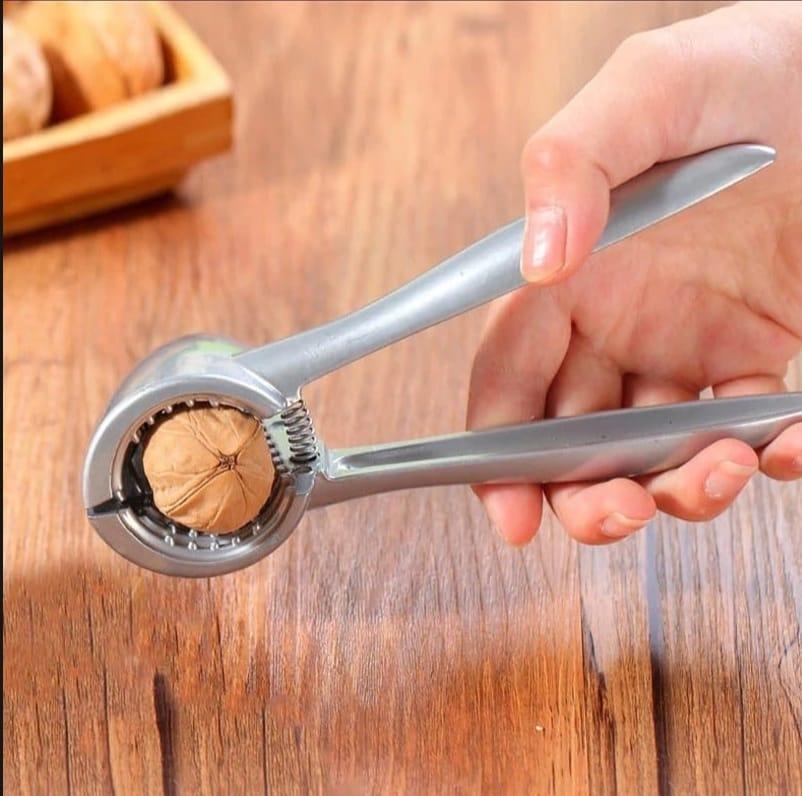 Versatile Walnut Opener 1 Pc - Easy Cracking with Ergonomic Design