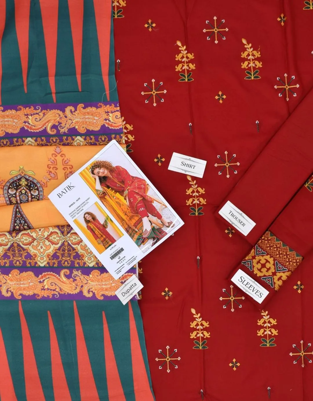 3 Pcs Women's Unstitched Embroidered Suit