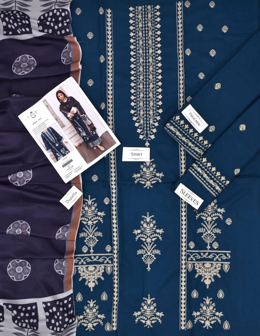 3 Pcs Women's Unstitched Embroidered Suit