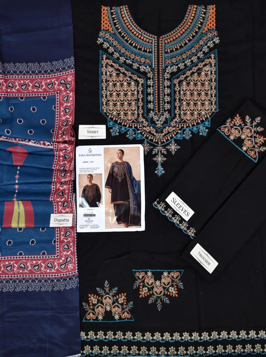 3 Pcs Women's Unstitched Embroidered Suit