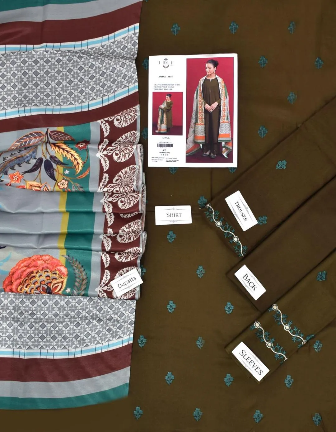 3 Pcs Women's Unstitched Embroidered Suit