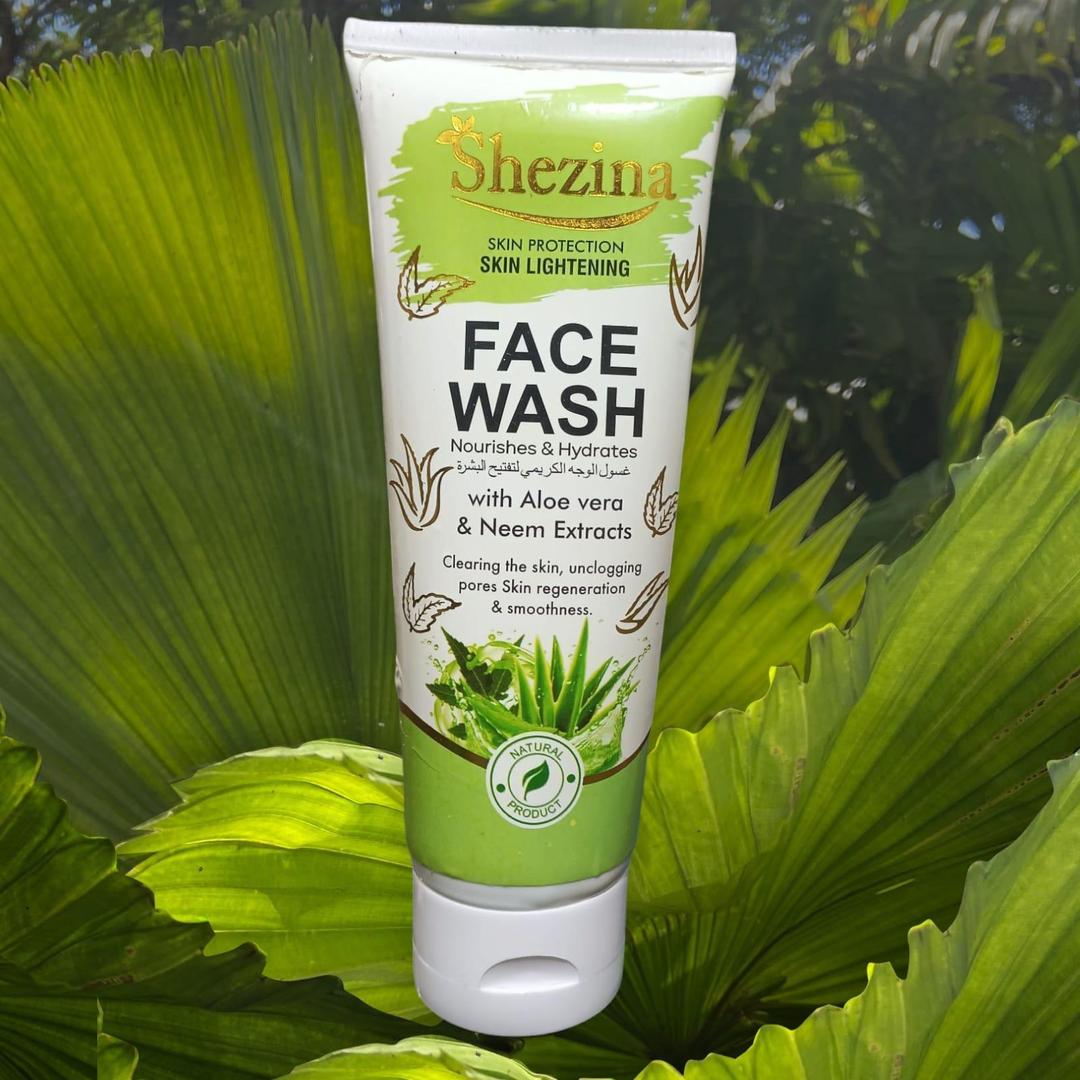 100ml Whitening And Brightening Face Wash - 1 Pcs for All Skin Types