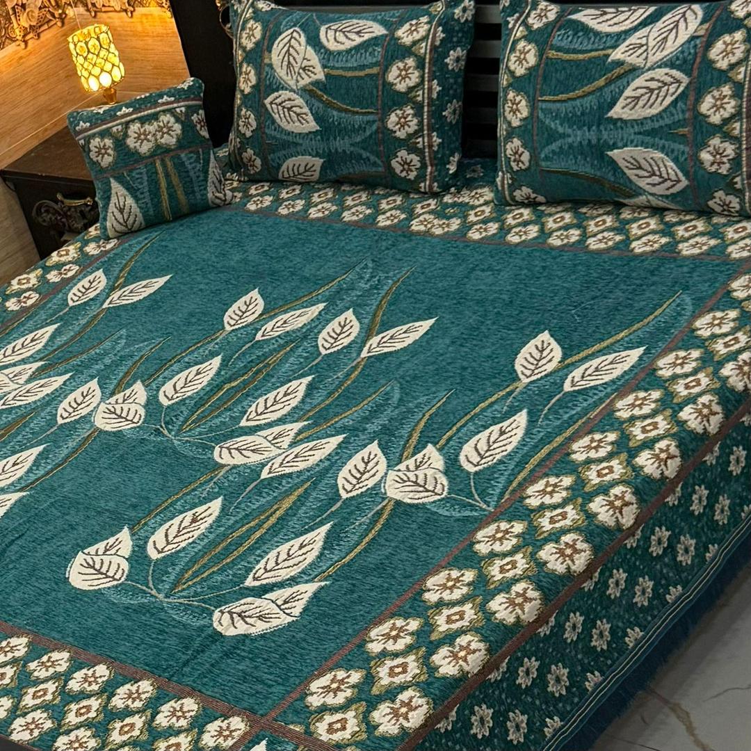 4 Pcs Velvet Jacquard Embroidered Double Bedsheet