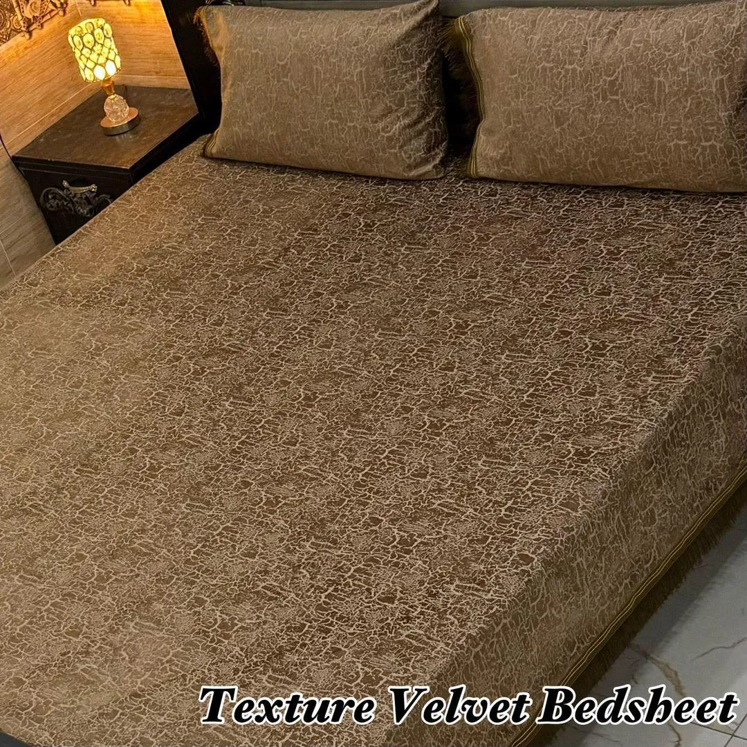 Luxurious 3 Pcs Velvet Textured Double Bedsheet