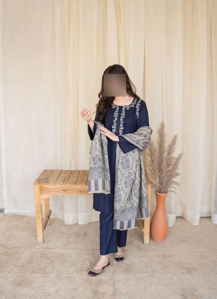 3 Pcs Women's Unstitched Embroidered Suit