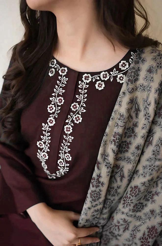 3 Pcs Women's Unstitched Embroidered Suit