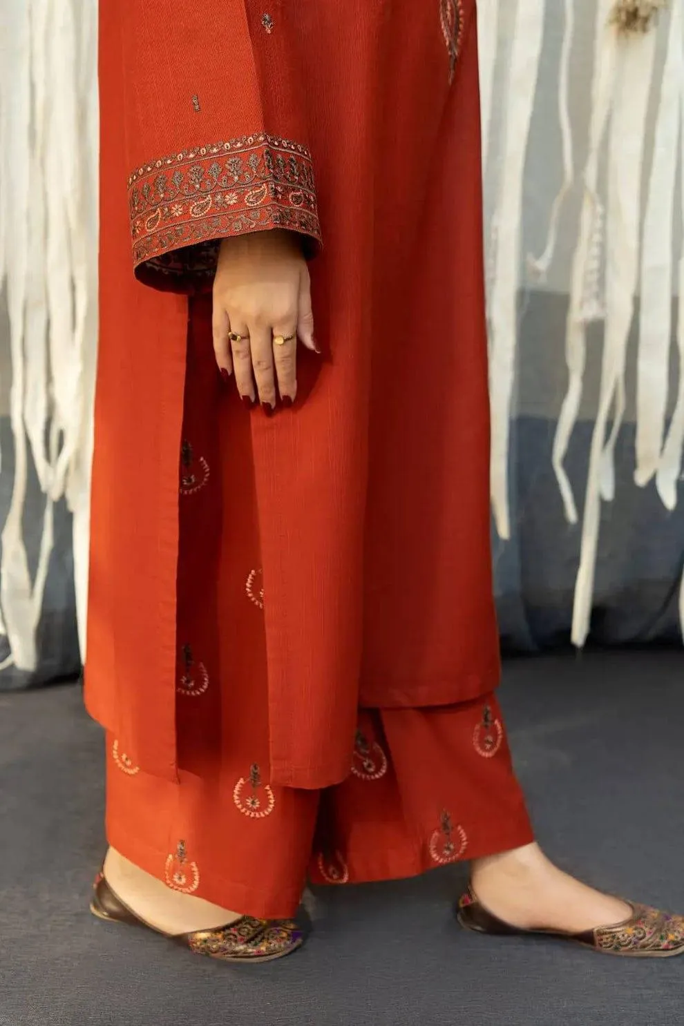 3 Pcs Women's Unstitched Embroidered Suit