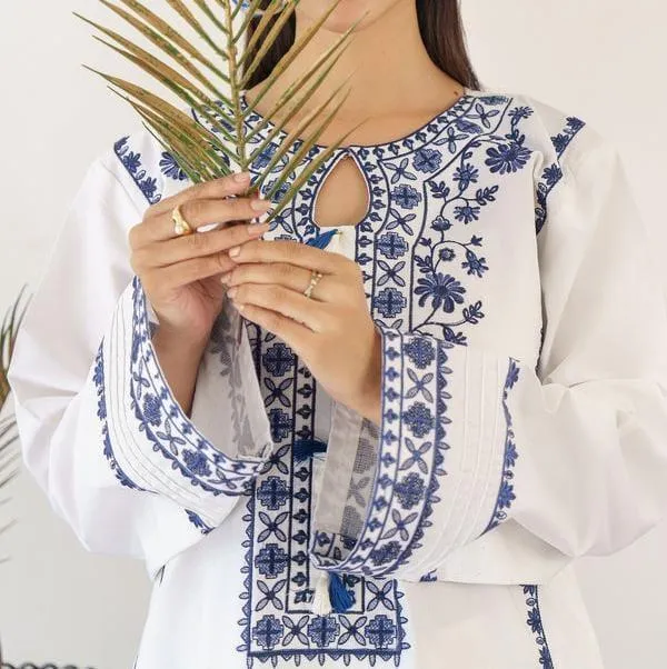 3 Pcs Women's Unstitched Embroidered Suit