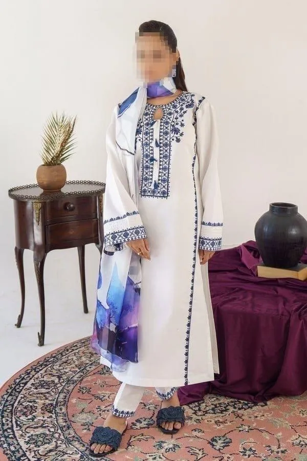 3 Pcs Women's Unstitched Embroidered Suit