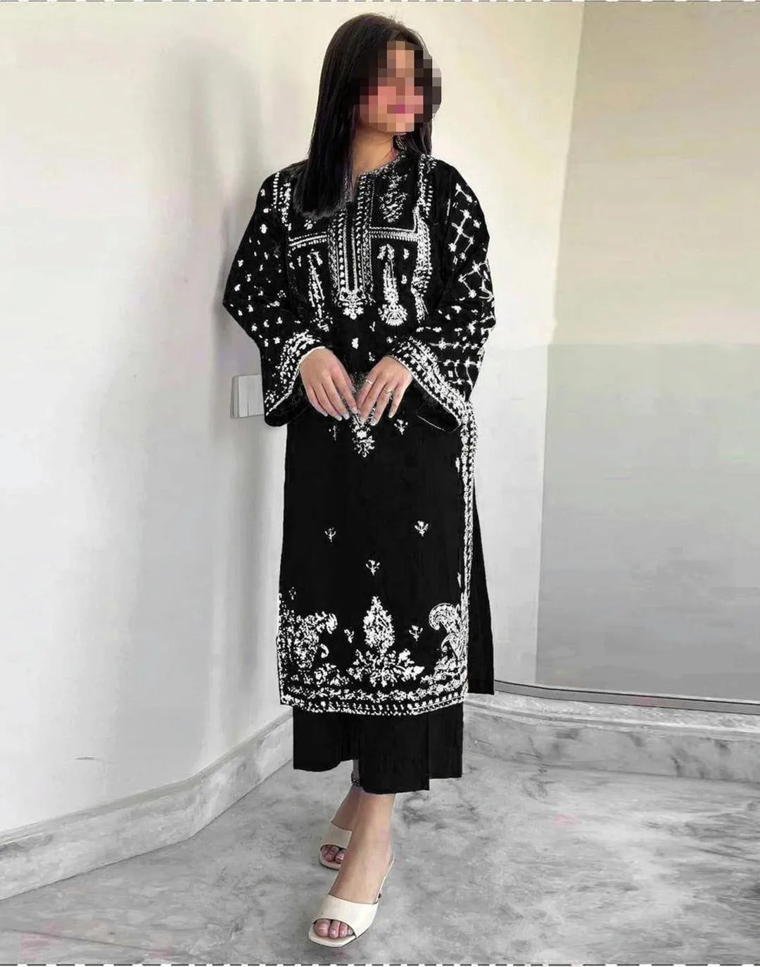 2 Pcs Women's Unstitched Embroidered Suit