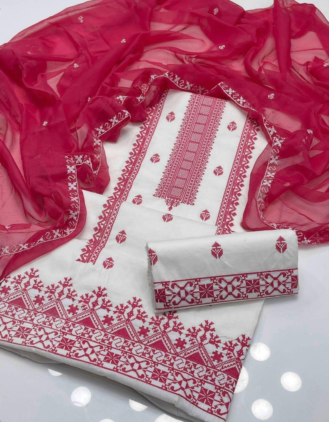 3 Pcs Women's Unstitched Embroidered Suit