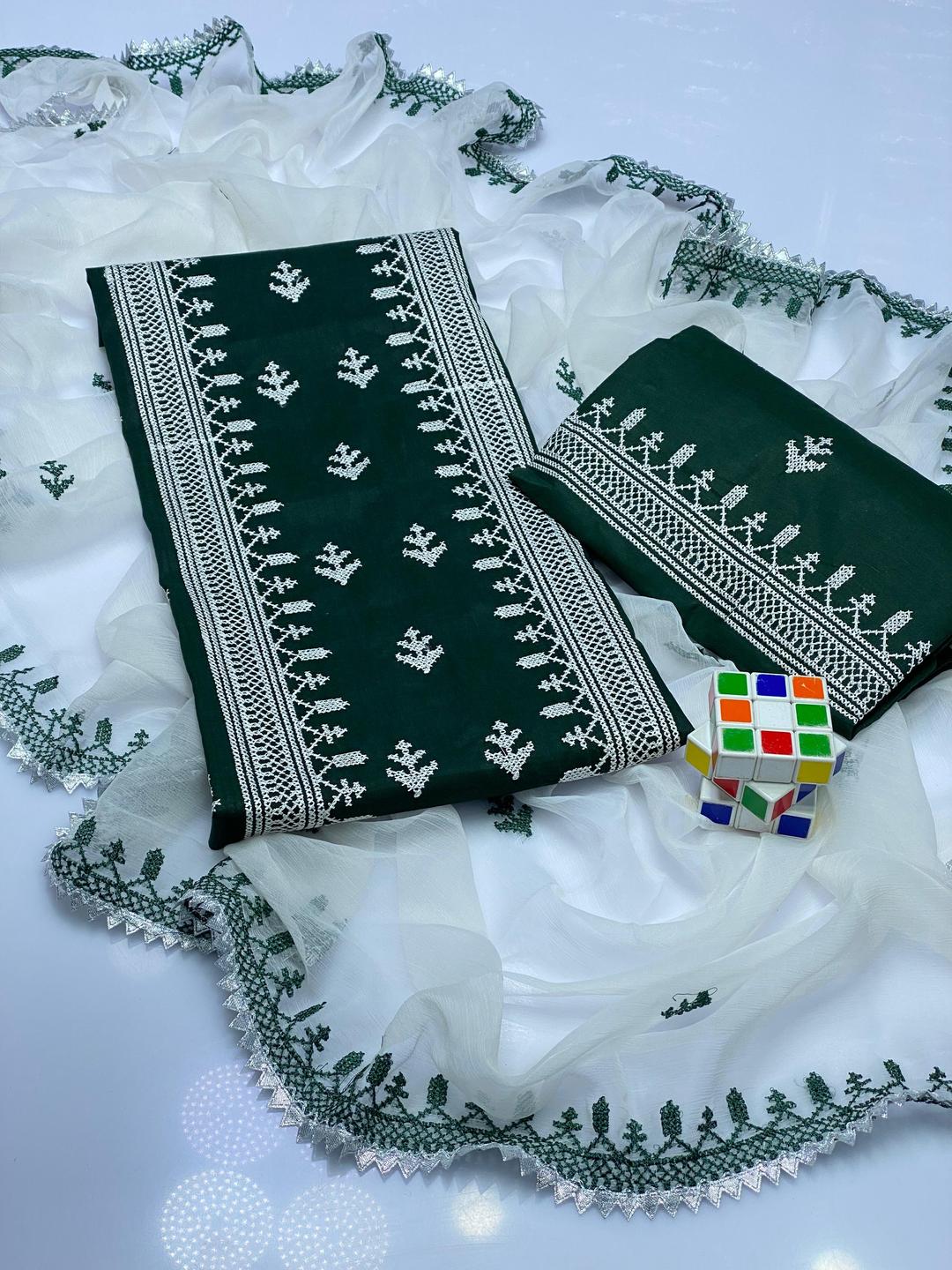 3 Pcs Women's Unstitched Embroidered Suit