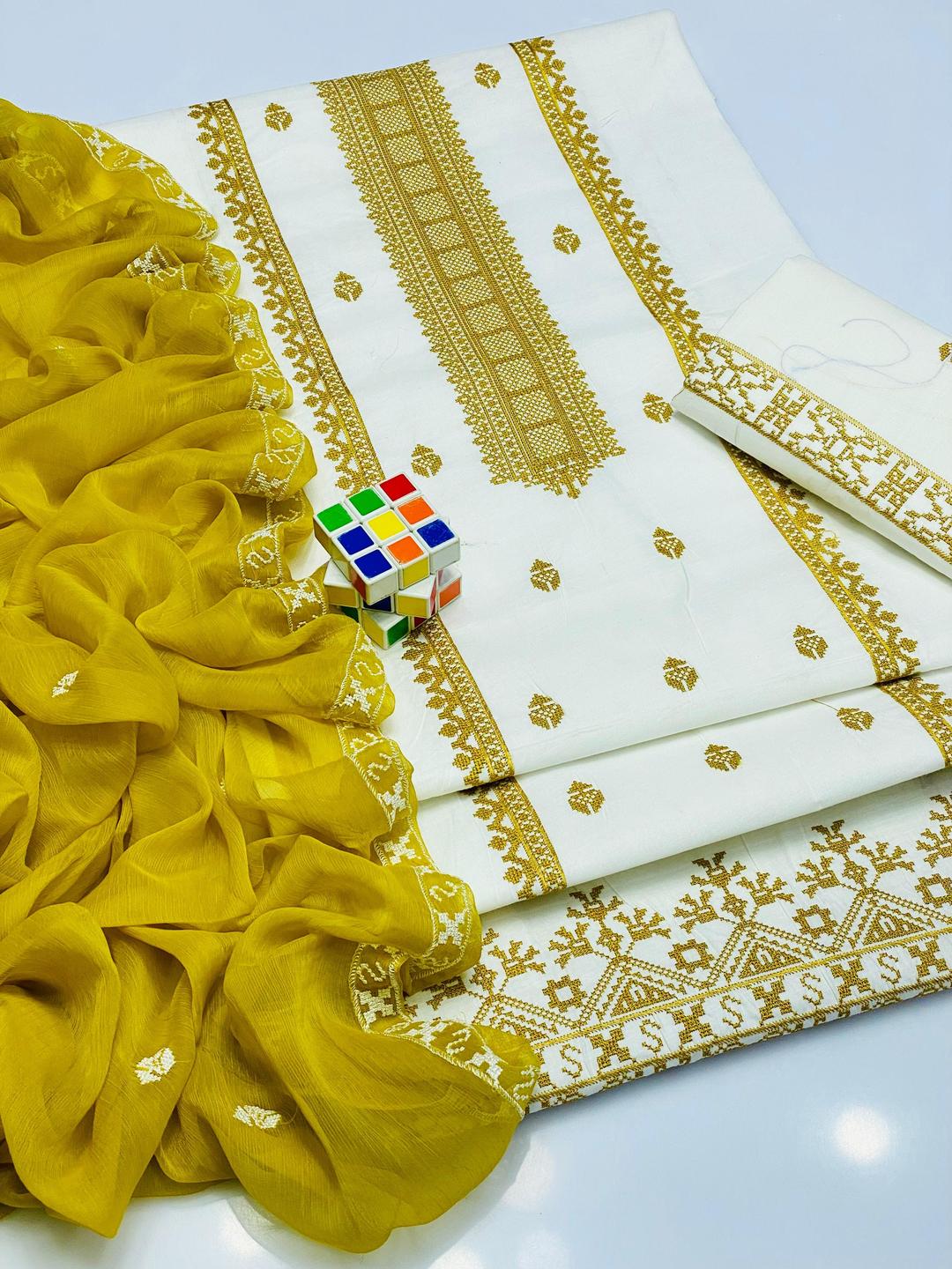 3 Pcs Women's Unstitched Embroidered Suit