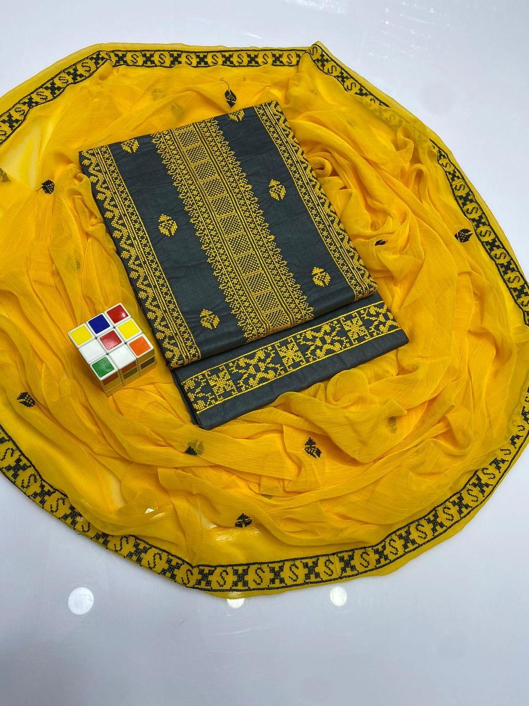 3 Pcs Women's Unstitched Embroidered Suit