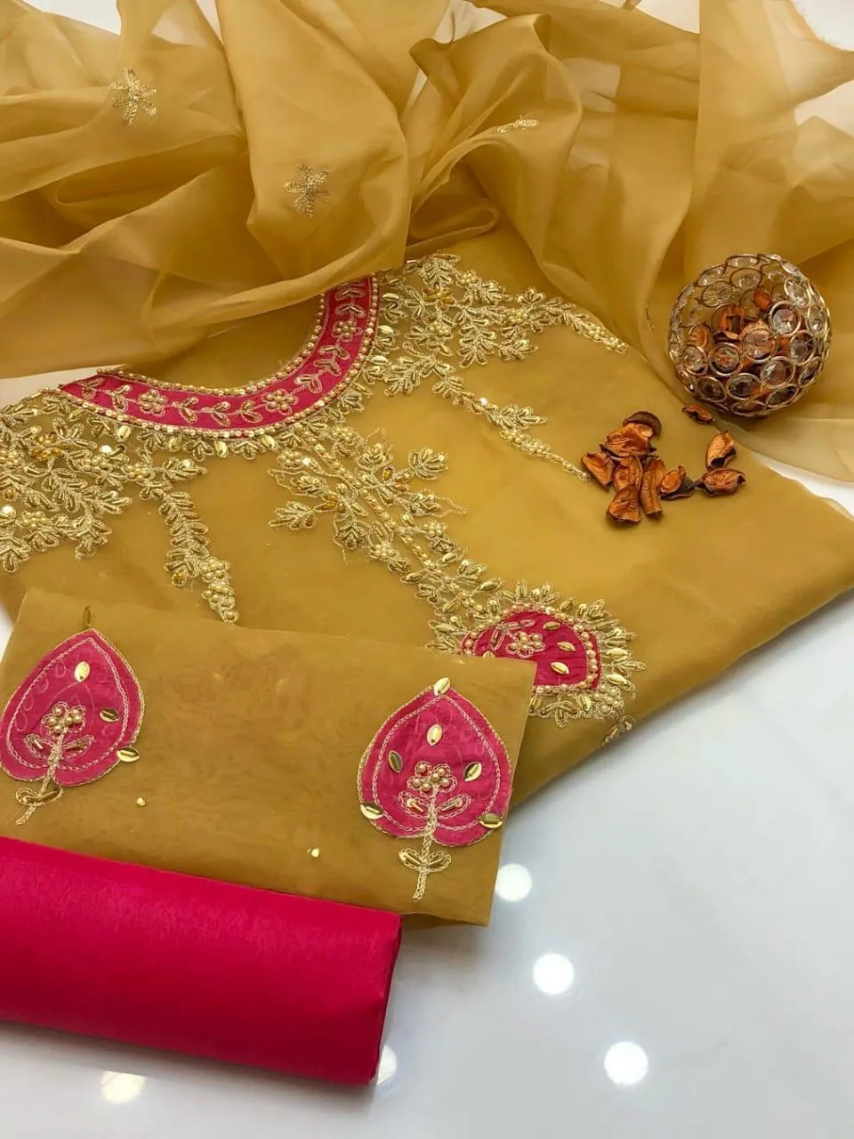 3 Pcs Women's Unstitched Hand Embroidered Suit