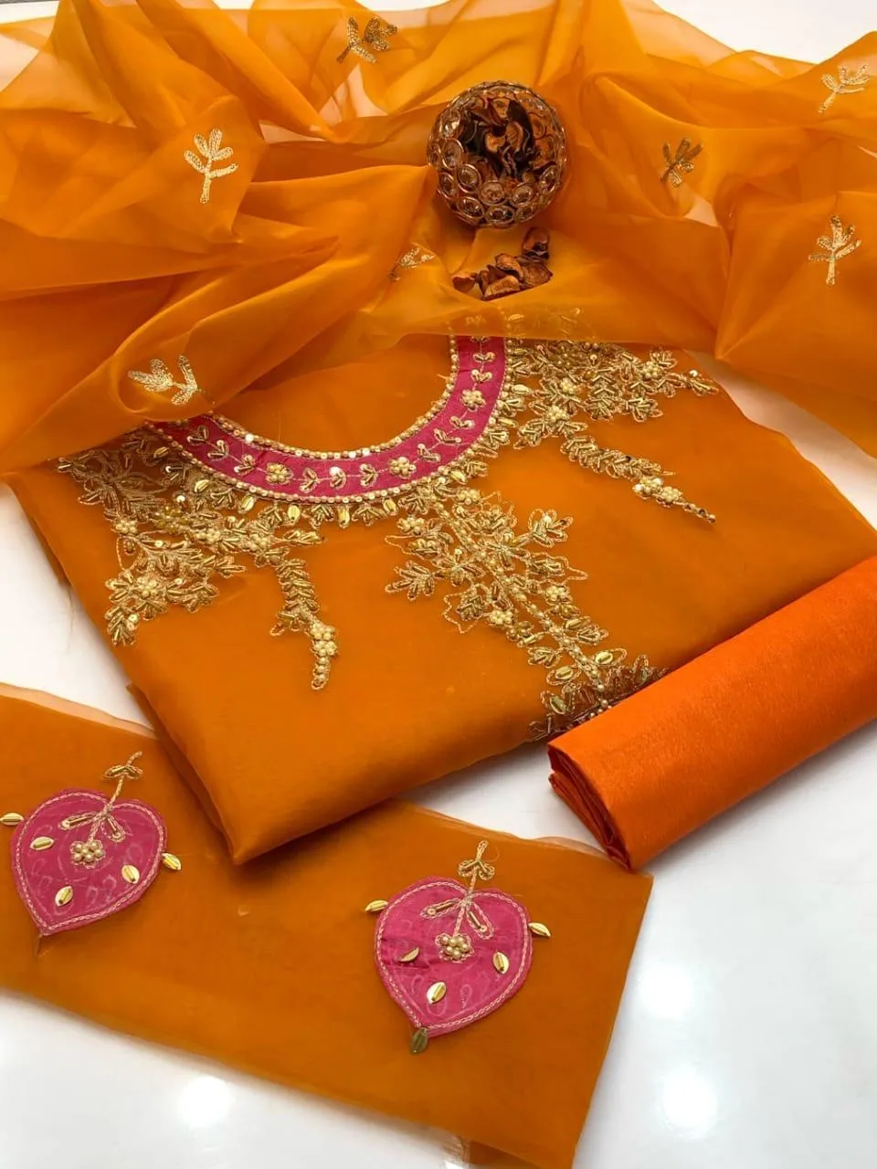 3 Pcs Women's Unstitched Hand Embroidered Suit