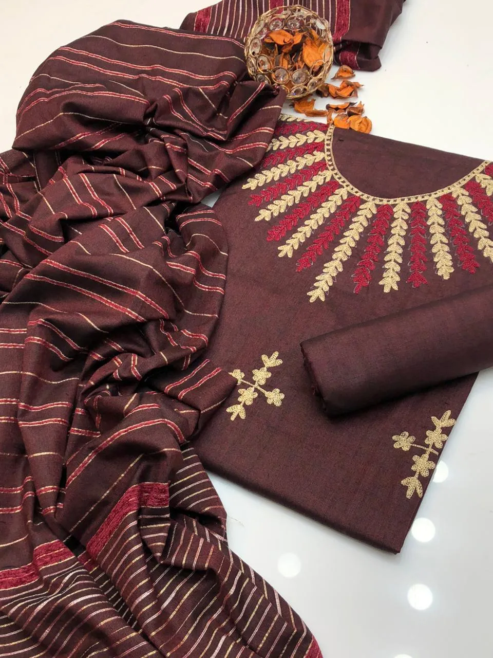 3 Pcs Women's Unstitched Hand Embroidered Suit