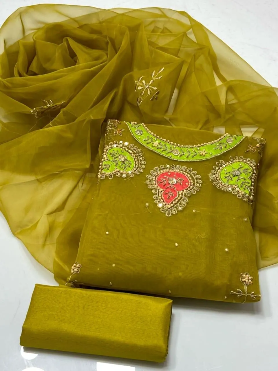 3 Pcs Women's Unstitched Hand Embroidered Suit