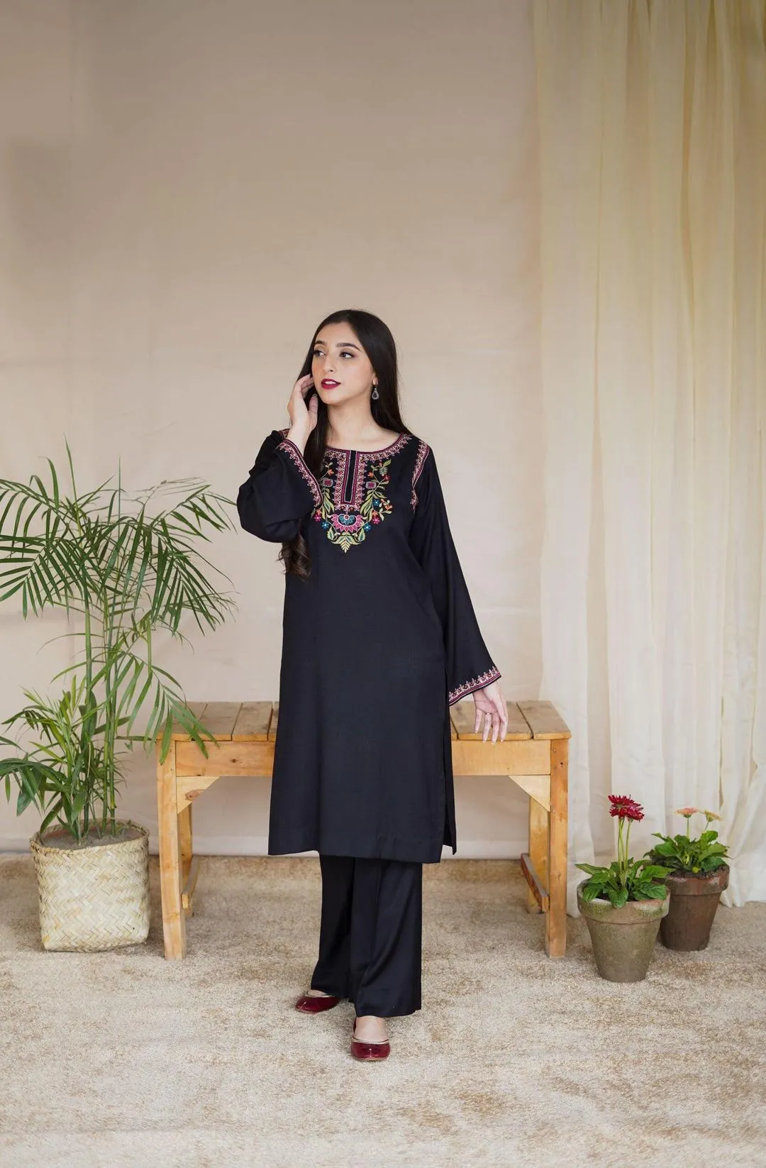 3 Pcs Women's Unstitched Embroidered Suit