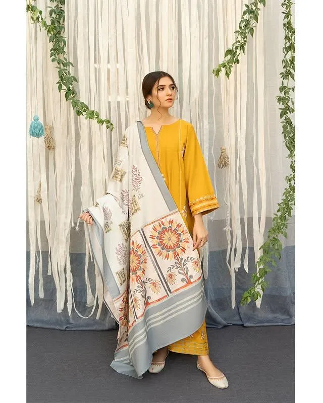 3 Pcs Women's Unstitched Embroidered Suit