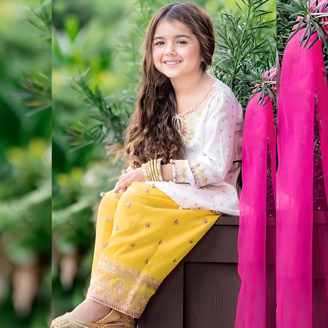 2 Pcs Girl's Linen Embroidered Unstitched Suit