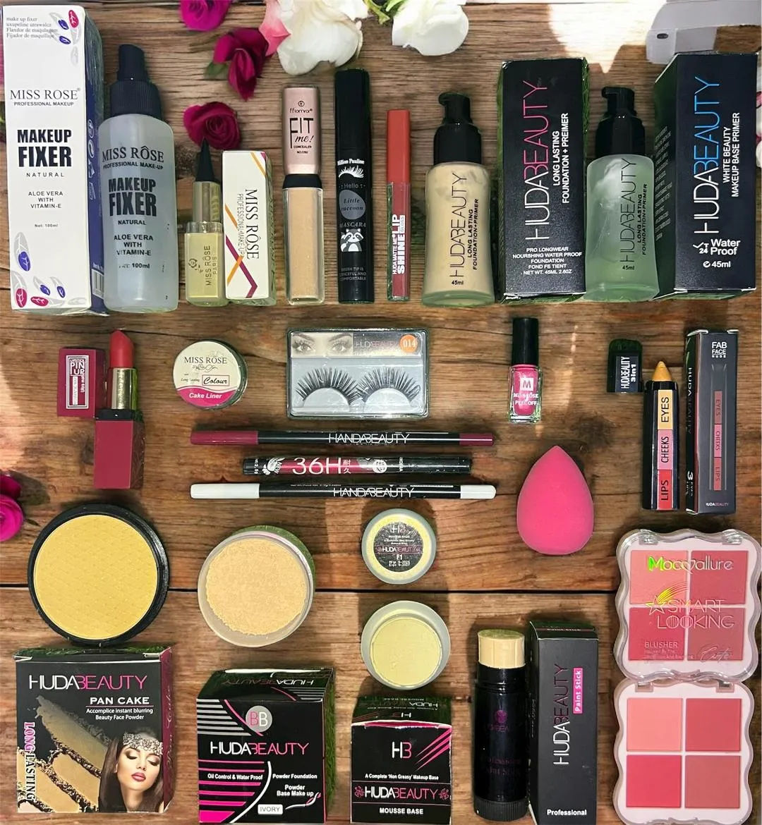 21 in 1 Premium Items Makeup Deal