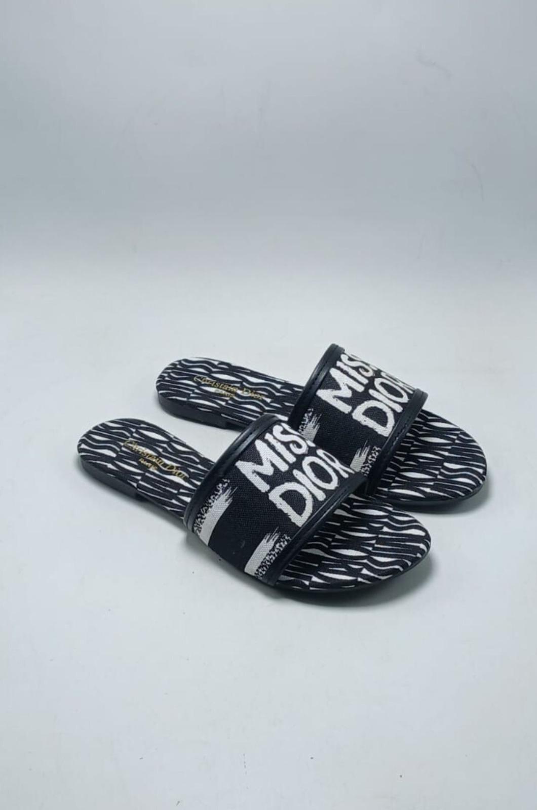 Stylish Women's Synthetic Leather Casual Flats - Perfect for Any Occasion