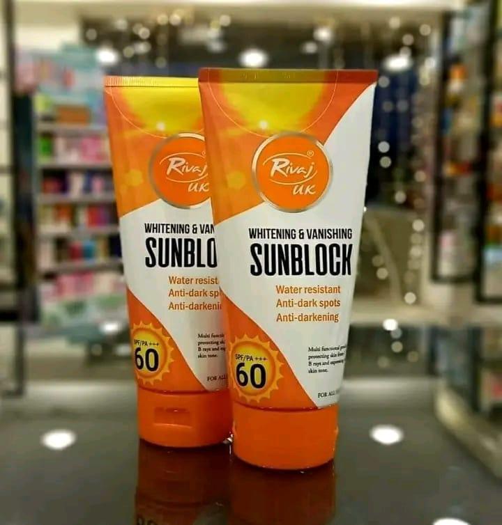 Ultimate 100ml UV Protectant Sunblock - Water Resistant with Whitening Features (1 Pcs)
