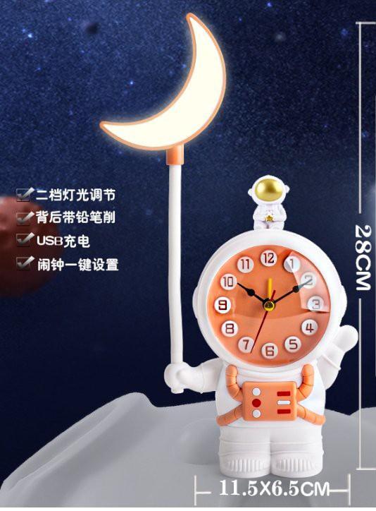 Cute Astronaut Table Lamp