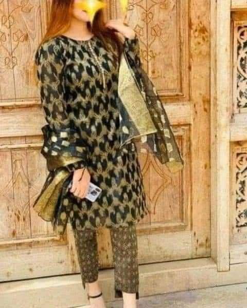 3 Pcs Women's Unstitched Jacquard Organza Suit