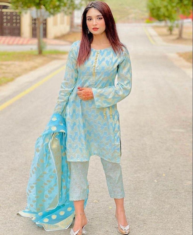 3 Pcs Women's Unstitched Jacquard Organza Suit
