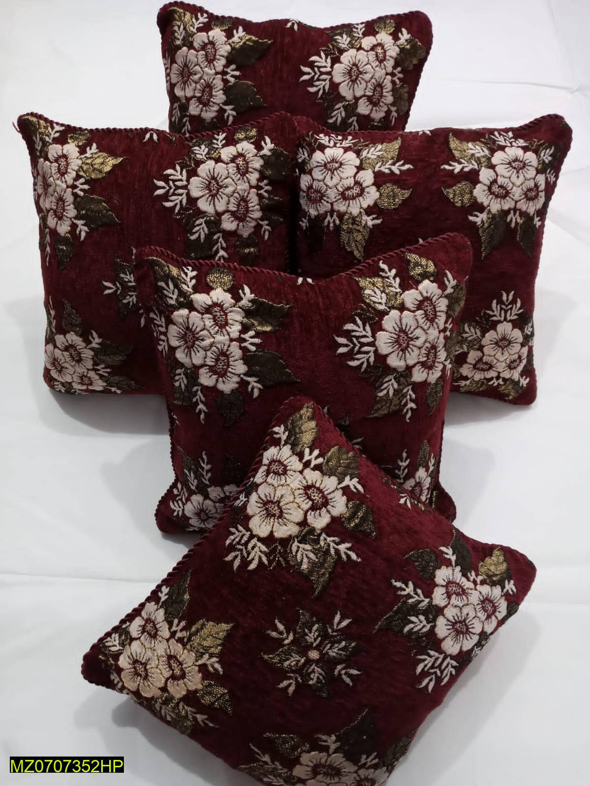 5 Pcs Velvet Floral Printed Cushion With Filling