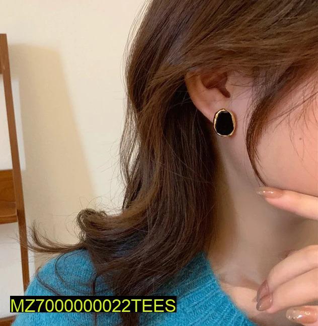 Trendy Black Stud Earrings