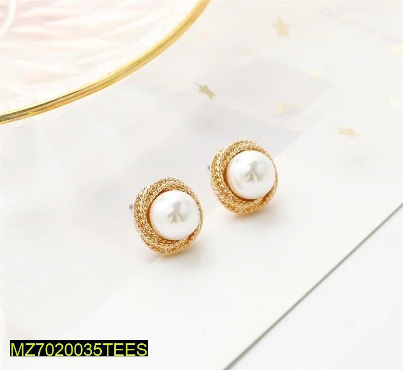 Round Gold Plated Pearl Studs 