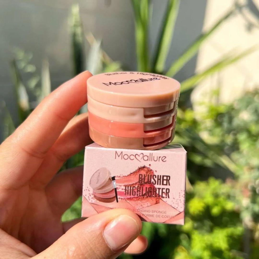 Glowy Blusher Highlighter Kit 4.8