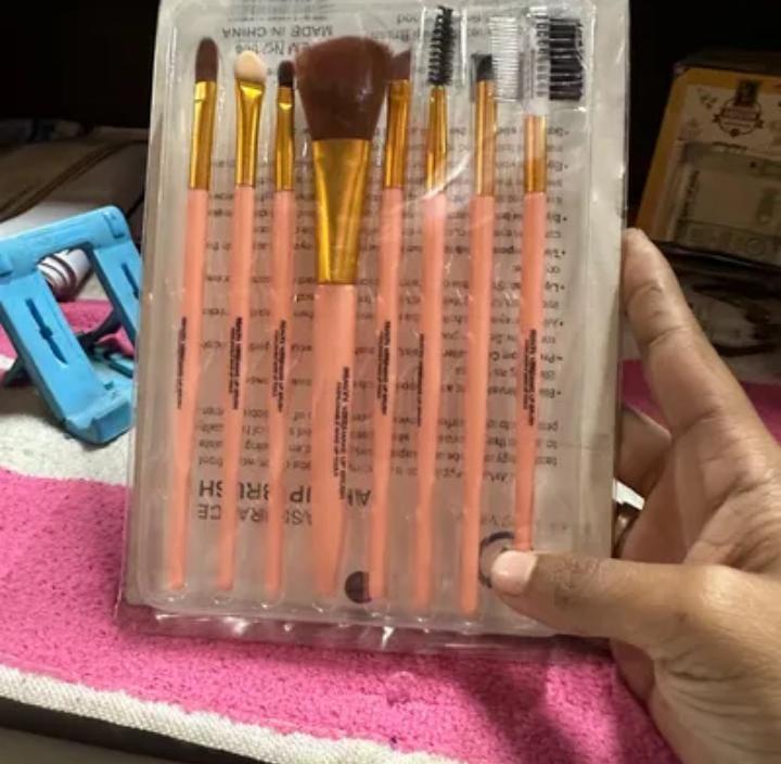 Makeup Brushes, Pack Of 8