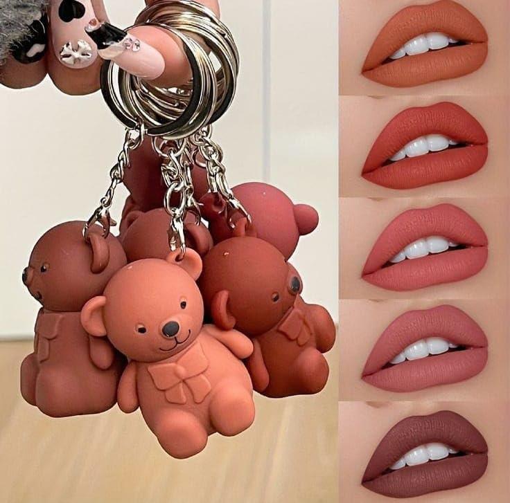 Teddy Bear Keychain Style Lip-gloss High Pigmented -1 Pc