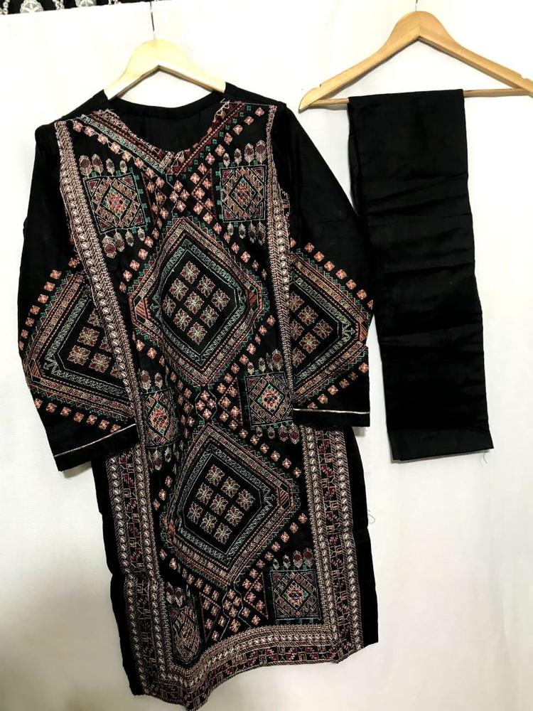 2 Pcs Women's Stitched Lawn Embroidered Shirt And Trouser