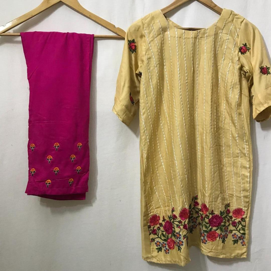 2 Pcs Girl's Arabic Lawn Embroidered Kurta And Trouser