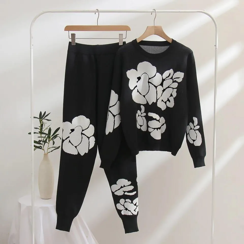 2 Pcs Women's Stitched Fleece Printed Sweatshirt Tracksuit
