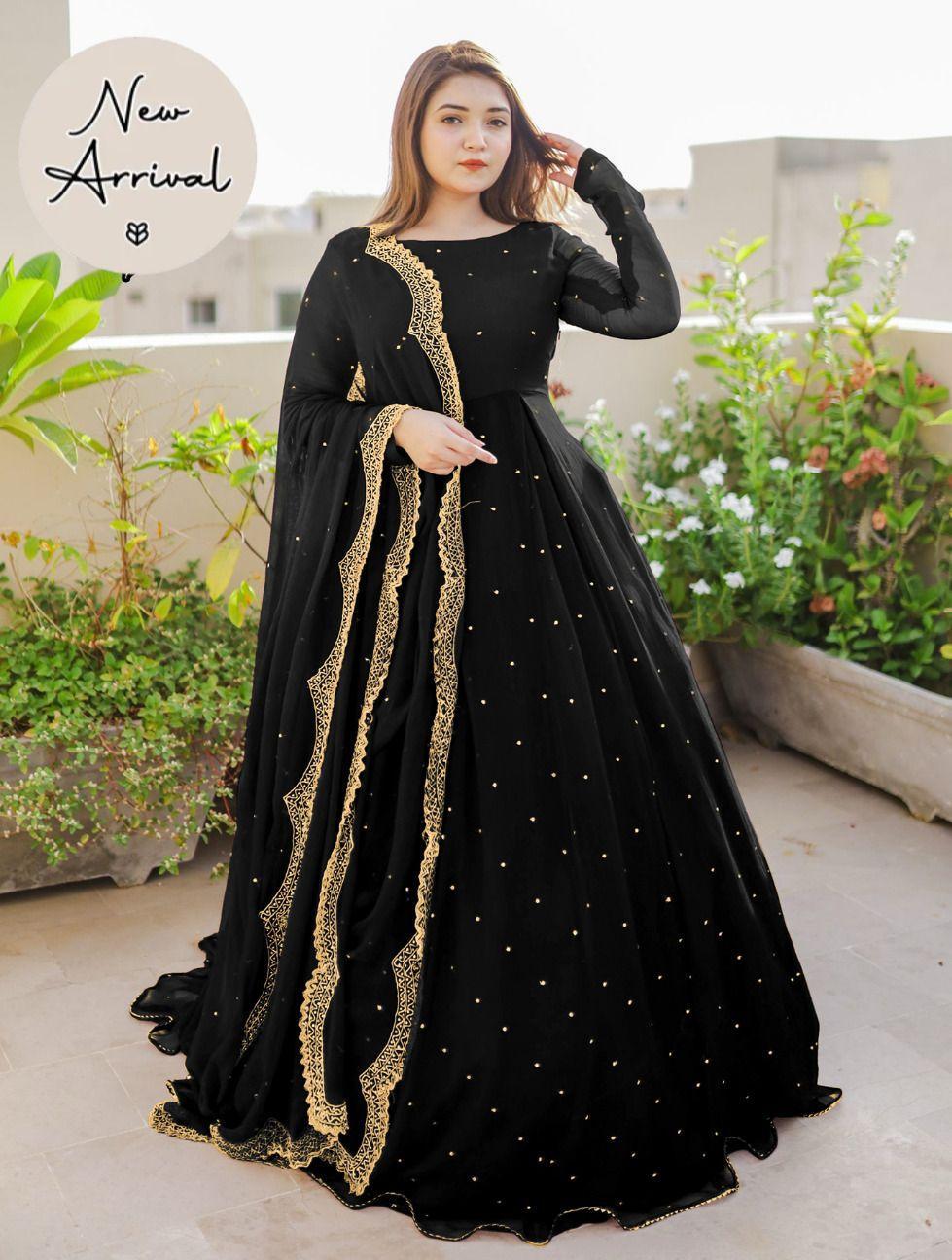 3 Pcs Women's Stitched Embroidered Maxi Suit